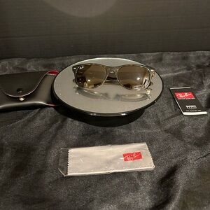 GUC Brown Unisex RayBan Sunglasses. Full Inclusion.